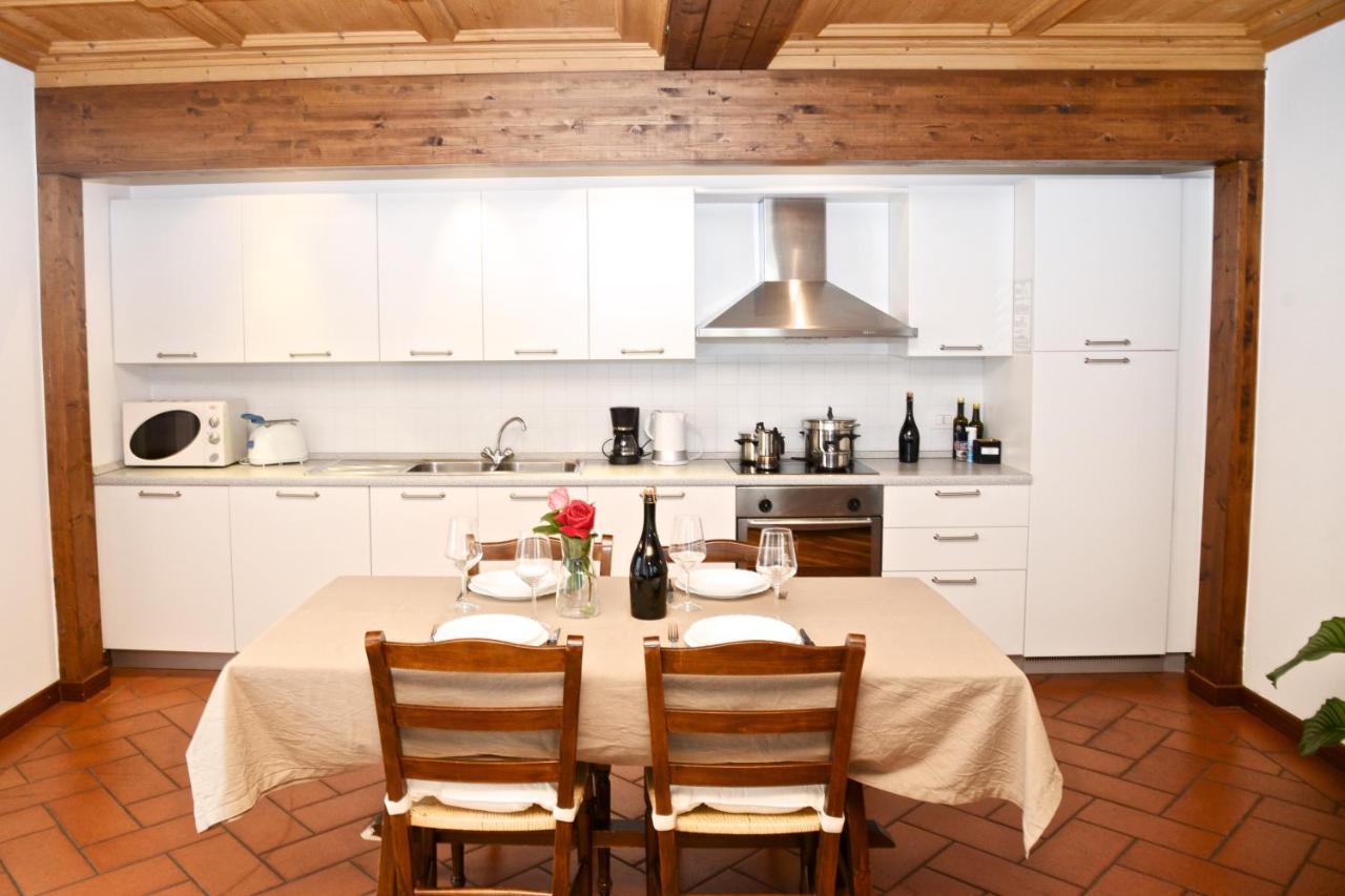 Appartamenti Casa Lory ベッラージョ エクステリア 写真